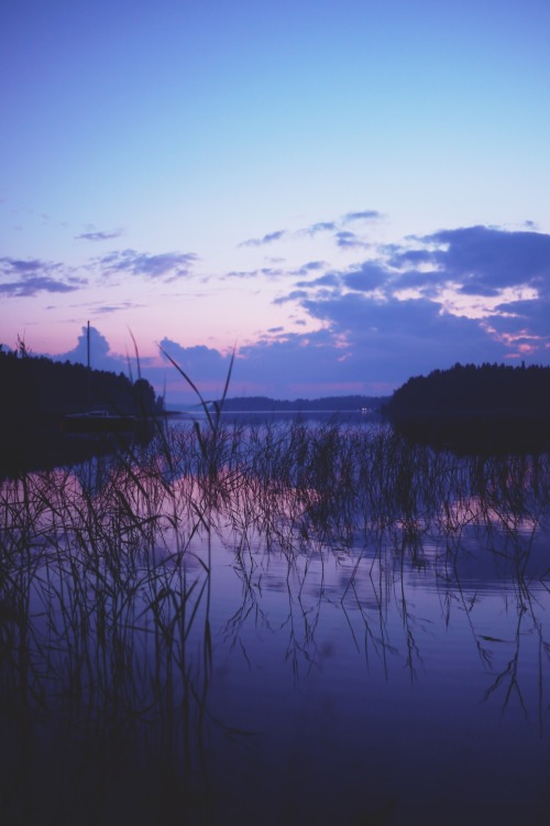 lvndscpe:  Lake | by Snufkin This photo as wallpaper on your smartphone? Get the app now!