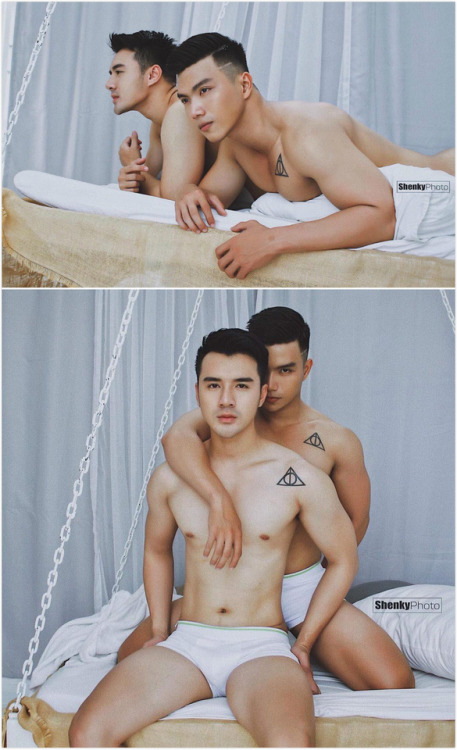 artoffreddieniem-blog: 【各纹一枚相同的「《哈利·波特》神秘魔法图腾」在右肩部上的超甜CP】    早在2015年元月，社会主义越南政府 废除了