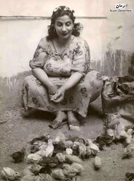 زمان الممثلة القديرة ماري منيب مع الكتاكيت زمان