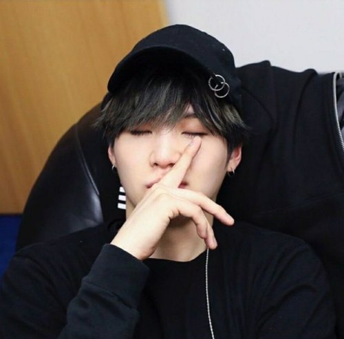 Yoongi Having So Much Sexy Boy Culture In Him A Delicious Cap Fit Thread