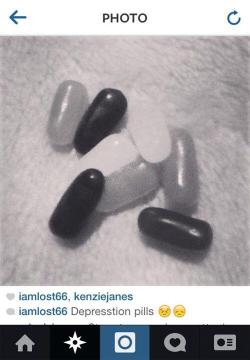 spankmehardbarry:   darkknightswatch:  kngmnmlst-deactivated20140523:  Jelly beans. Those are Jelly Beans.  *Mike and Ikes  no theyre depresstion pills   deppressTION.  WHY HUMANITY. WHY.