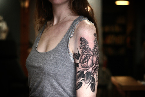 alicecarrier:thanks so much ellie! rose, california poppies, and lilacs! botanical tattoo by ali