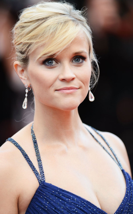 Captain-Kampari:reese Witherspoon