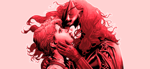 Favorite LGBT Couples (as Voted By Our Followers): 6/10 → Kate Kane And Maggie Sawyer  