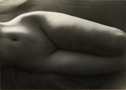 noiredesire:  silverprint by brassai