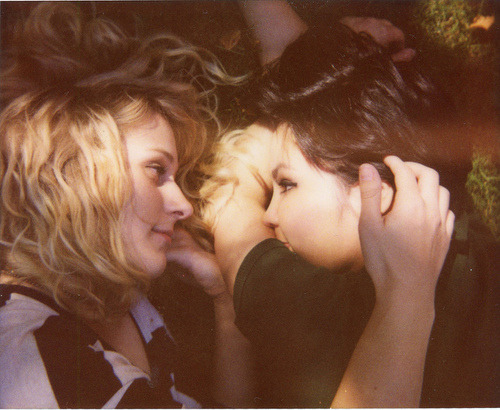a-violet-femme:  ♥ Lesbian Blog ♥
