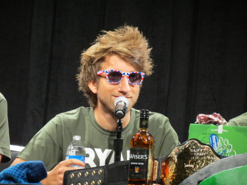 dyl-panda:  Gavin’s ridiculous hair we all know and love. I miss this hair…
