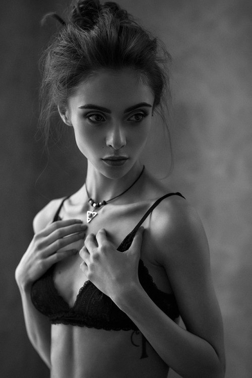 https://amazinggirlsphotos.tumblr.com/post/158639193037