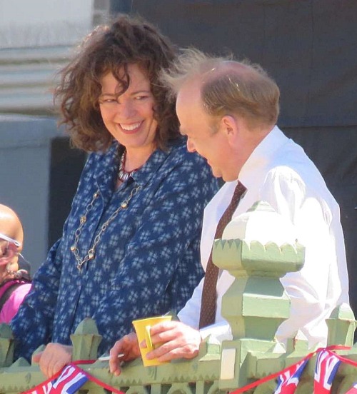 Olivia Colman & Toby Jones on the set of Empire of Light