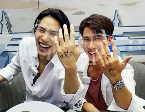 allovelyhappily: MaxTul together at the Chaonang event 