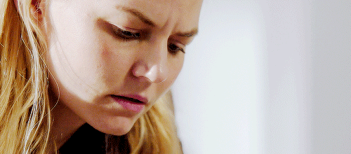 onceuponadaily:Emma made a wish not to be alone any longer…Emma defeated the dragon with a perfect b