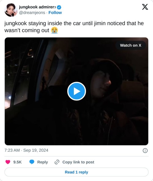 jungkook staying inside the car until jimin noticed that he wasn’t coming out 😭 pic.twitter.com/YlMYK6cQxo
— jungkook admirer₇ (@dreamjeons) September 19, 2024