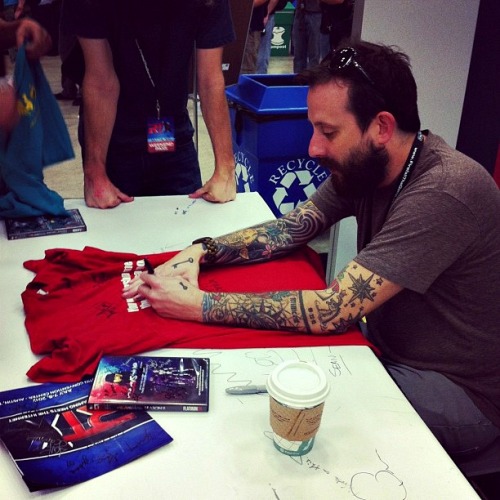 luna-teeth:46/60 Photos of Rooster Teeth