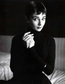 miss-vanilla:    Audrey Hepburn by Cecil Beaton, 1953.  