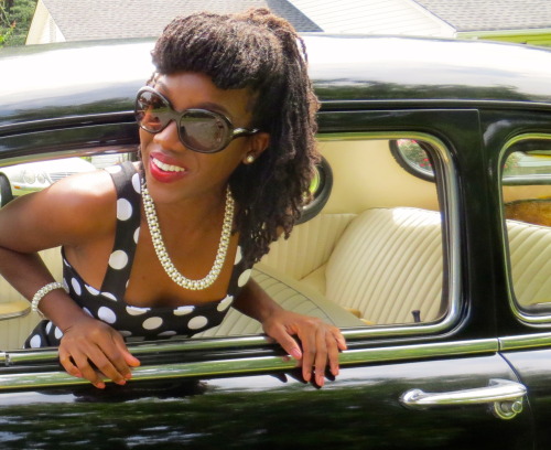 yourpersonalcheerleader:  merakiandmelanin:  A Southern Girl With a Vintage Swirl My friend makes beauuutiful clothes, including this outfit! The woman is very talented. Check out her blog here: Ballou’s Cues  I think about this photo shoot all the