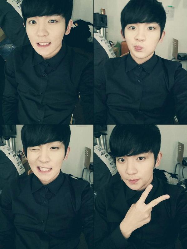 saranghae-teentopjjang:  @T_Ricky_T: .꽃보다 Angel.  Trans: Angels over flowers