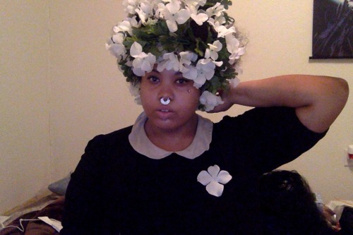 aeon-fux:testing out some floral looks for a video :-)oh my GOD!!!!!!!! I&rsquo;M SCREAMING THIS IS 