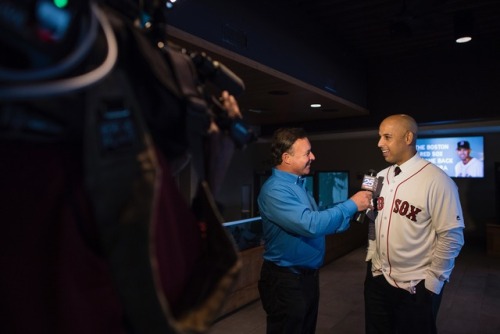 Welcome back to the Red Sox, Alex Cora! 