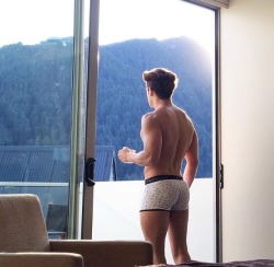 keepemgrowin:  What a beautiful view…  Yes