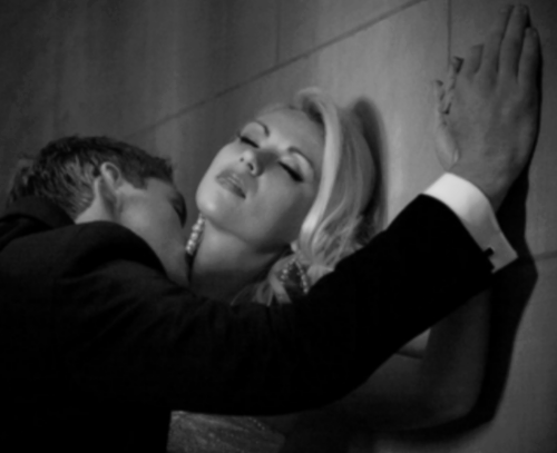 M: Eat her neck, them after you can eat the other thing.
