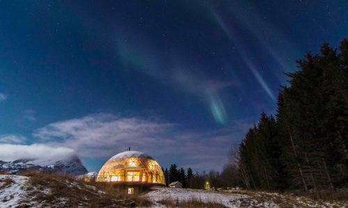 archatlas:Hjertefolger Dome in Sandhornøya islandFans of the Northern Lights will drool over the Nat
