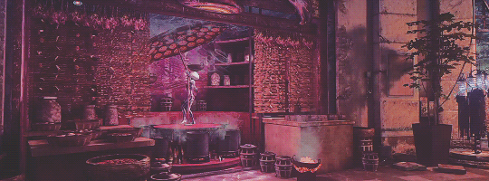 steamedtofu:  The hub of your adventure. This is the waiting room of the station “Bottom