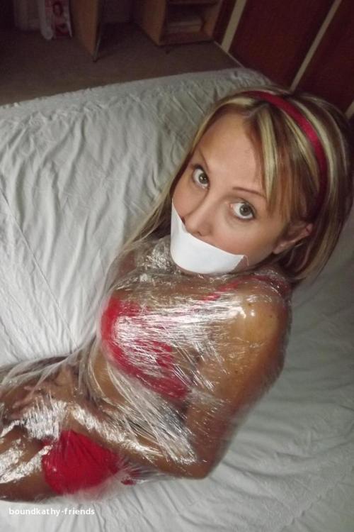 bondagehedgehog:  Wendy Jayne