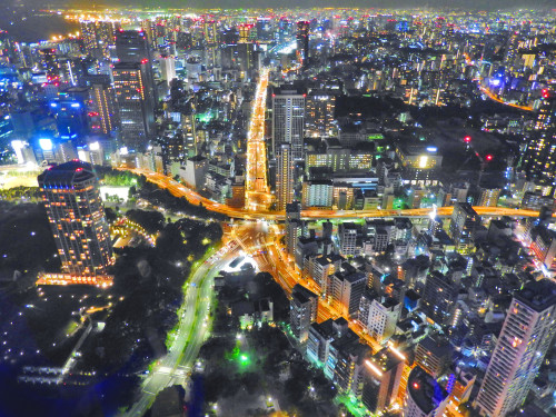 TOKYO by Juan Pablo Arias Via Flickr: Japan