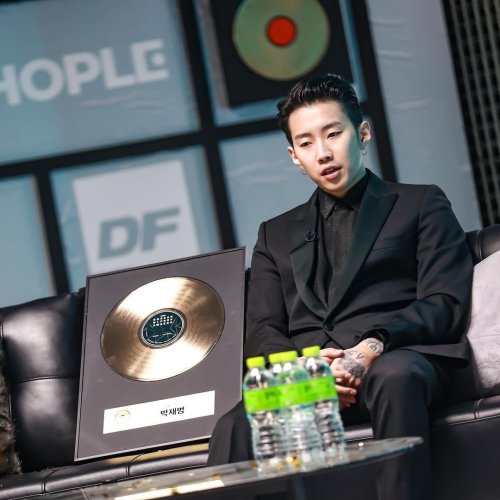 Congrats to Jay Park for winning Korean Hip Hop Awards Artist of the Year 2021! This is his third ti