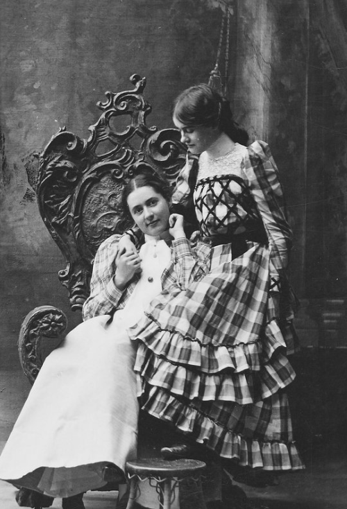 yesterdaysprint:Miss Trott and Miss Moore, Junction City, Kansas, 1898