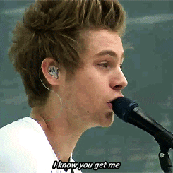 deeriest:  5 Seconds of Summer covers Katy Perry’s ‘Teenage Dream’ at the 2014