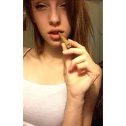weedporndaily:  if you lookin for me..look up in the skyyy☁️😻☁️ by jetbabyy http://ift.tt/1j5nVUr
