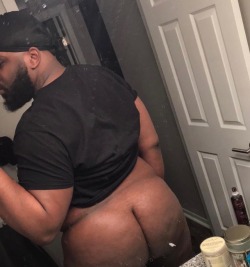 thickumsandthangs21:  Big Fat Ass!