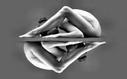 movement-and-yoga:  Naked Yoga