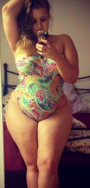 thick-girls-ride-better:  Damn that’s nice 