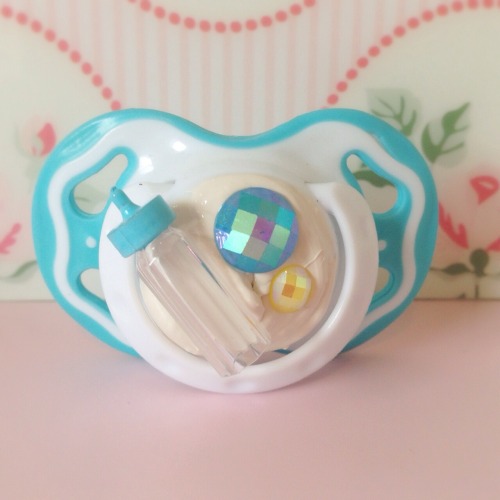 Porn photo pottycakes:  I made some new Deco Pacifiers!!