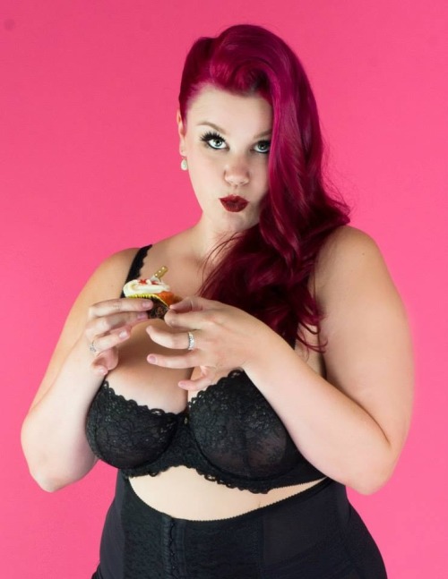 Porn bag-of-brains:  Ruby Roxx photos