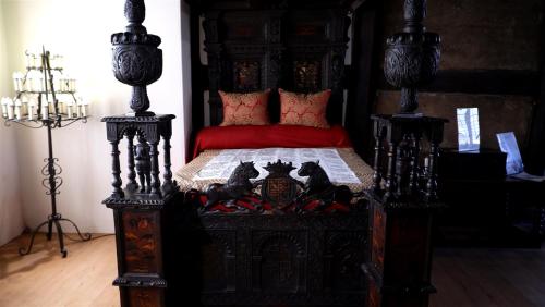 And so to bed - Tudor Style.