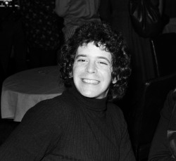 soundsof71: Smilin’ Lou Reed at New York