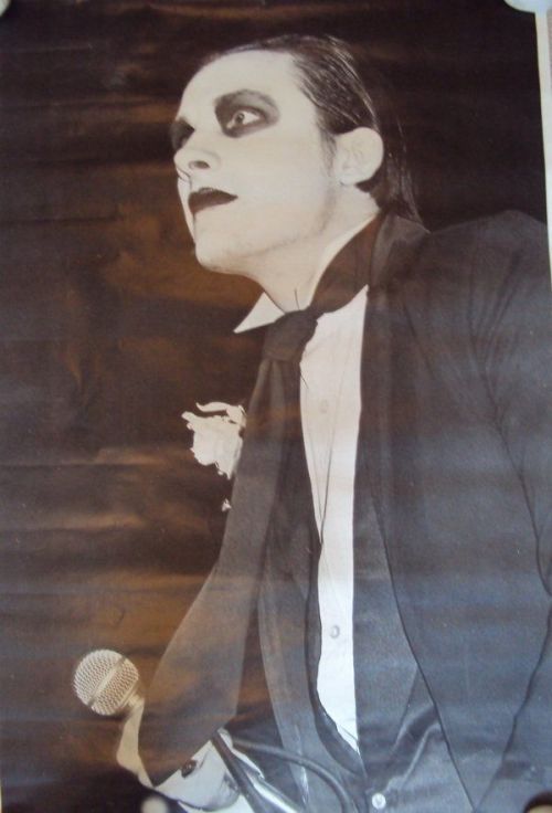 gentlemanwitch:Style Inspiration // Dave Vanian