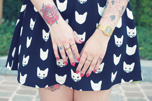 luckylittle:  modifiedfiction:  I have this dress 😸  I want kitty dresssss 