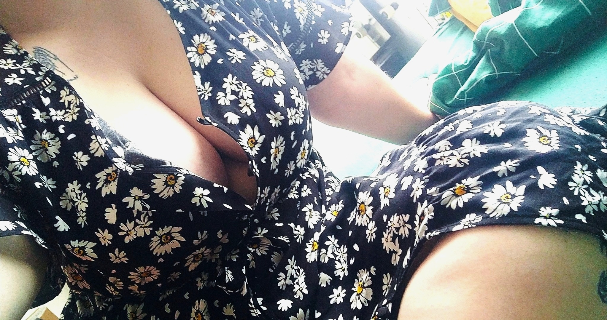 manickinkydreamgirl:someone celebrate sundress season with me already