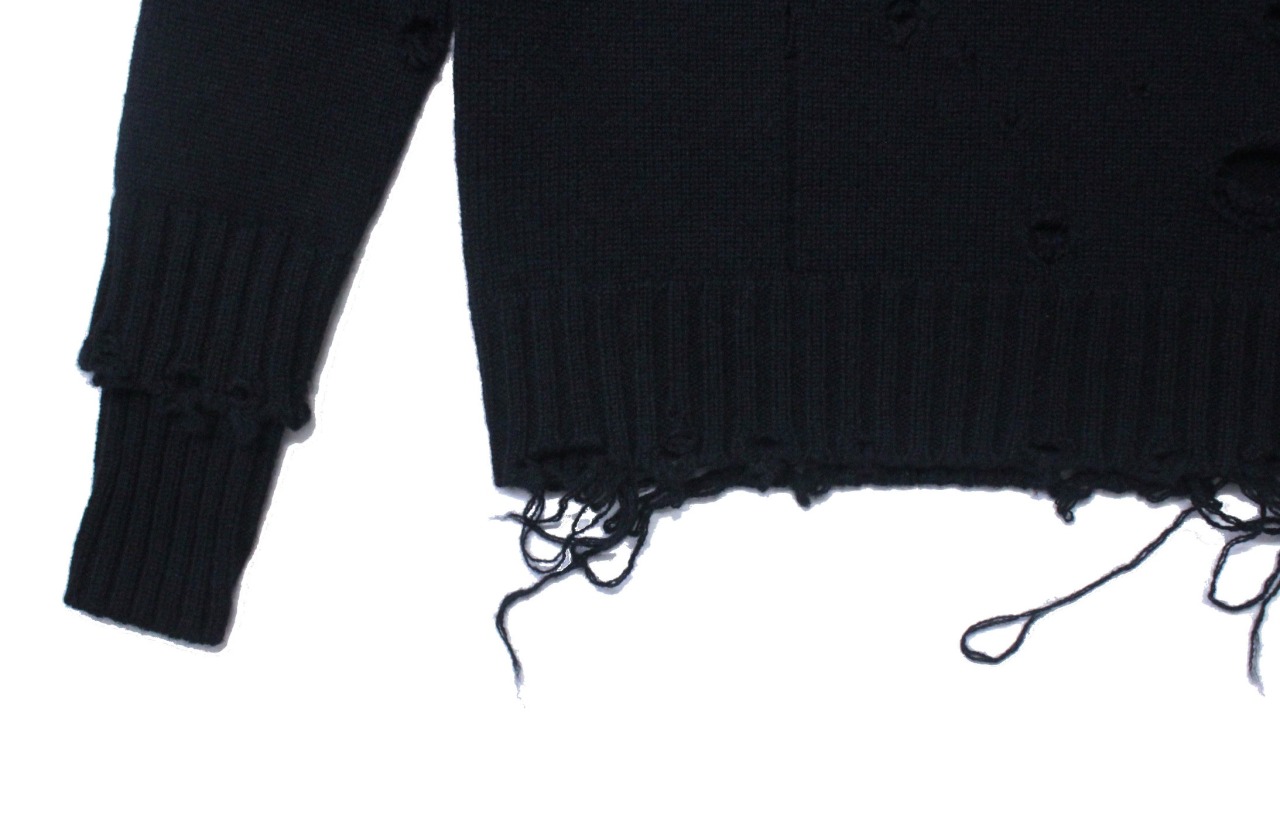 circus-e-boutique:  FUMIKA_UCHIDAFU-C-030DAMAGE KNITcolor. BLACK.price. ¥39,000+tax.