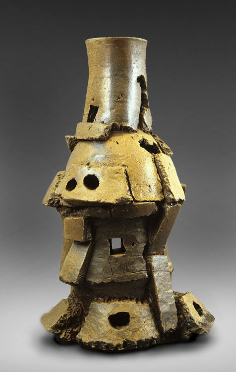 Peter Voulkos Notre Dame, 2001, Wood-fired stoneware