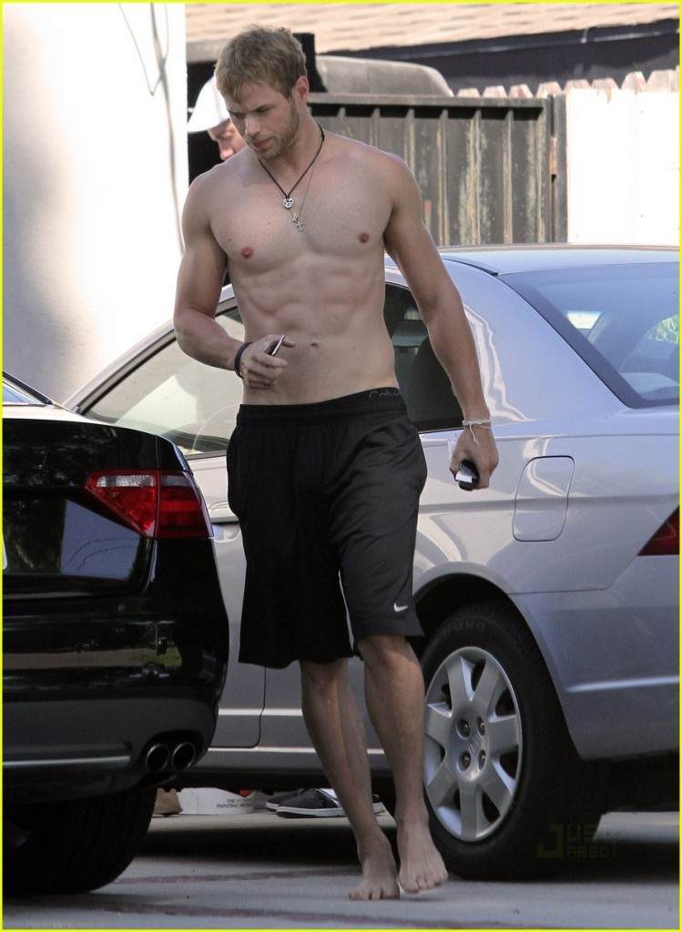 takemetobedandlosemeforever:  Kellan Lutz