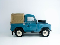 robotpignet:  Land Rover Series III 88 Pickup ‘1971–85