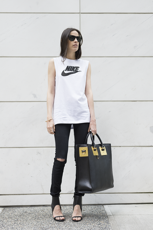 the-streetstyle:News!via melissa-araujoYou can always dress up your street fashion a bit. Add a 