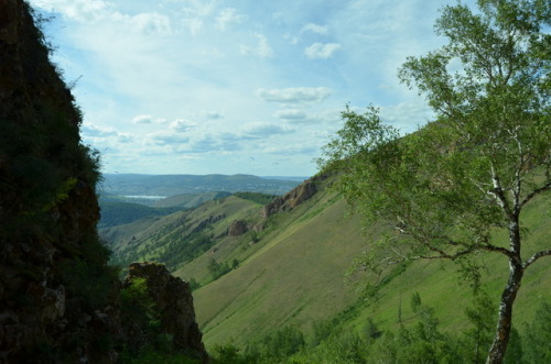 Wailing rock. And the views from it.