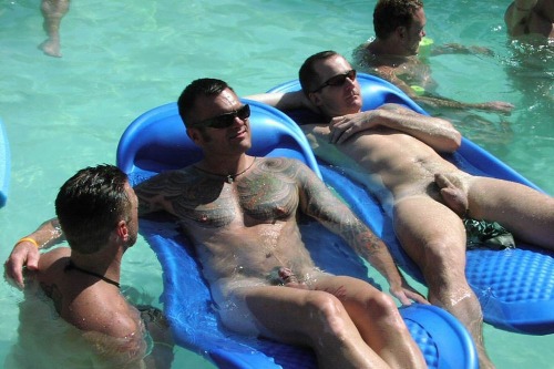 discow19: Playing in the pool