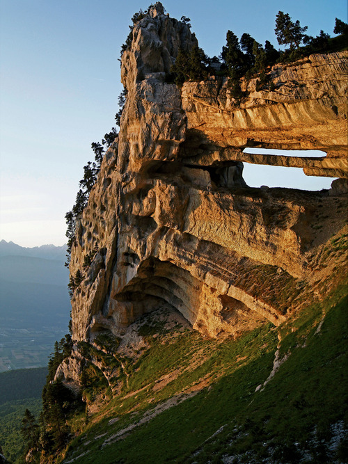 bluepueblo:The Chartreuse Arch, Francephoto via seafar